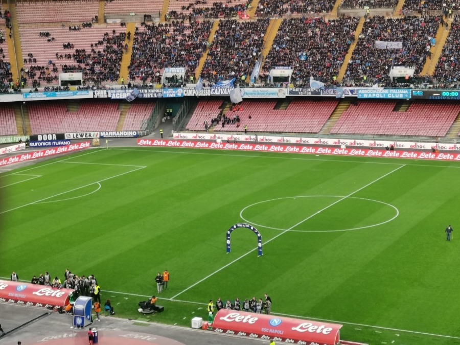 Con l&#039;Udinese il San Paolo torna a &#039;svuotarsi&#039;: prenotato un nuovo pienone tra un mese