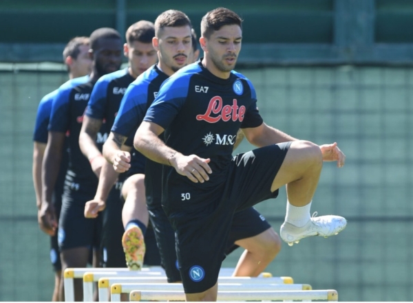 Seduta mattutina per il Napoli all&#039;SSCN Konami Training Center