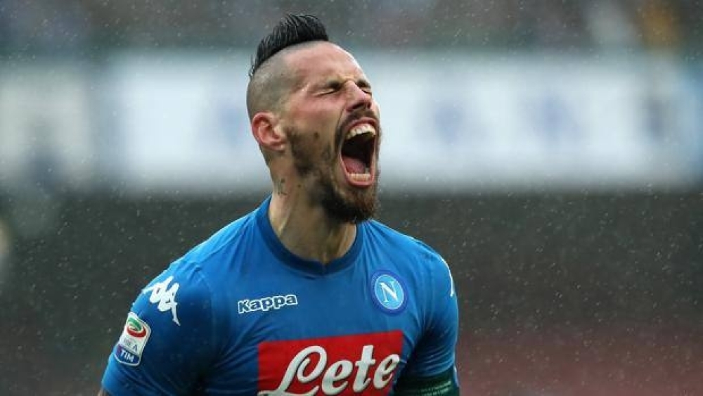 conclusione esterna di Hamsik