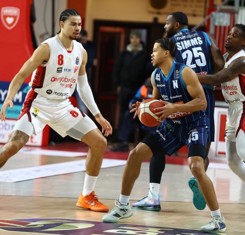 Openjobmentis Varese 84-80 Guerri Napoli Basketball