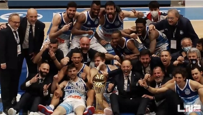 Napoli Basket:gli Azzurri vincono la Coppa Italia