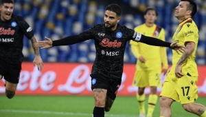 Napoli - Bologna, i precedenti: un anno fa 3 - 0 azzurro firmato Ruiz ed Insigne