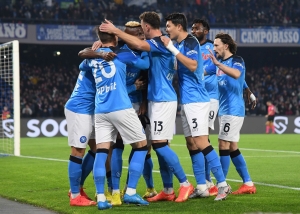Napoli da record. Azzurri a +2 rispetto alla Juventus dei 102 punti