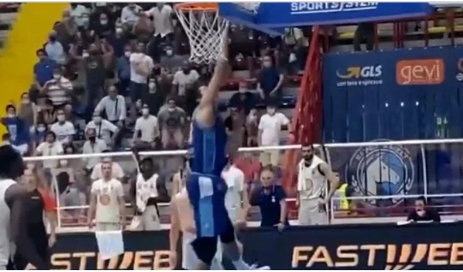 Napoli Basket ad un passo dalla Serie A 1
