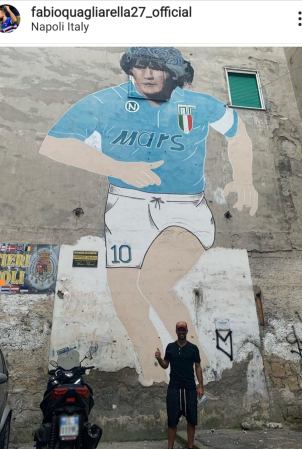 Una tappa obbligatoria davanti al murales di Diego