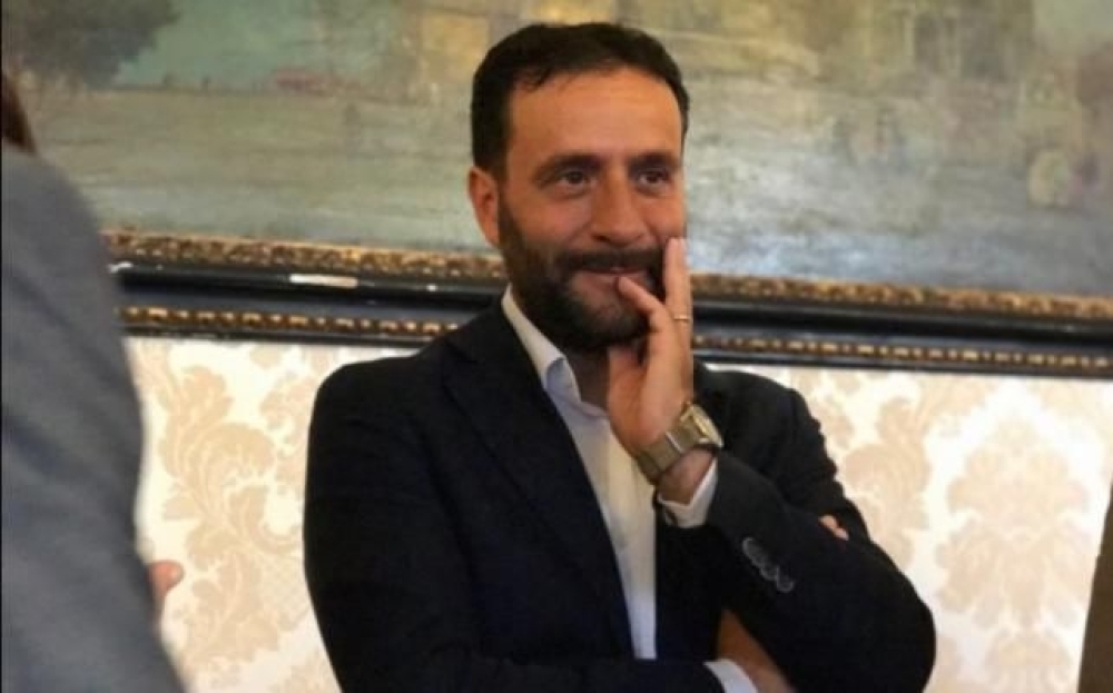 STADIO - Ass. Borriello: &quot;Settimana decisiva per i sediolini, lavori in corso per bagni, impianto di illuminazione, spogliatoi, due maxischermi, pista d&#039;atletica azzurra con strisce grigie&quot;