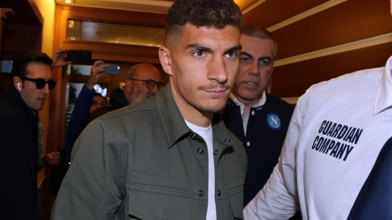 Di Lorenzo è un nuovo calciatore del Napoli.