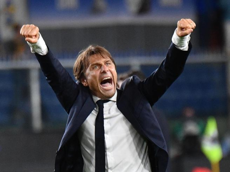 Cuori in alto, è uno scudetto da sogno e da sballo. Napoli sono quattro!