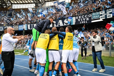 SSC Napoli: &quot;L&#039;orizzonte annuncia il mese in cui fioriscono nella nostra storia i trionfi che ispirano i più alti sentimenti&quot;