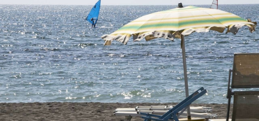 Parla il prof.di pneumologia di Bologna:&quot;Dimenticate le vacanze, il vaccino è ancora lontano&quot;