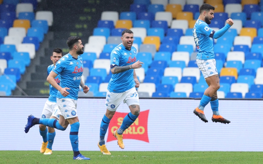 GOLEADA DEL NAPOLI. FIORENTINA ASFALTATA!