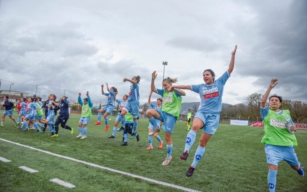 Calcio femminile: il Napoli in serie A.