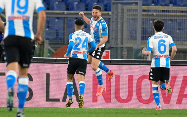 DOPPIO MERTENS, IL NAPOLI SBANCA L&#039; OLIMPICO !