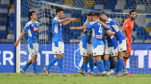 Napoli - Lazio, i precedenti: nel 2011 il 4 -3 griffato Matador Cavani