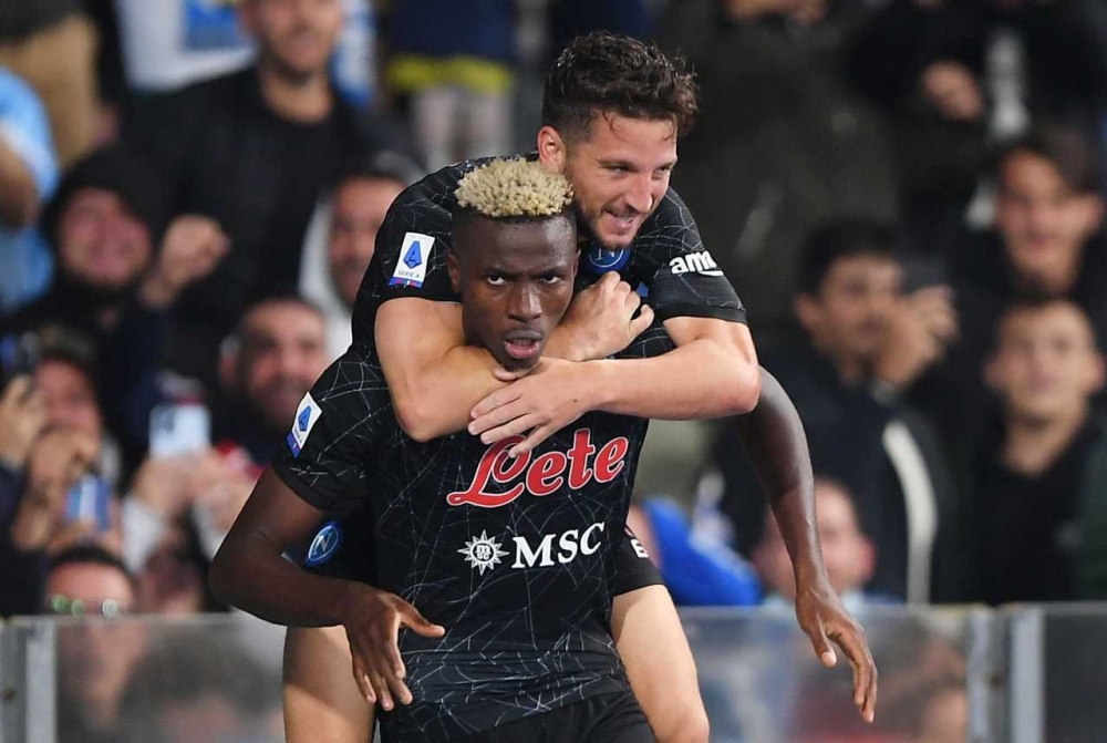 IL NAPOLI SOFFRE MA EGUAGLIA IL RECORD DI VITTORIE!