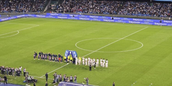 Napoli, brusca frenata. Zero gioco, ma nuovi infortuni. Preparatore e medico da esonero