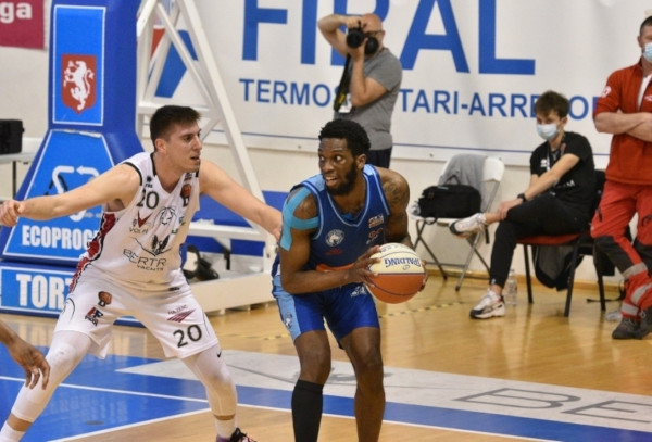 La Gevi cade a Tortona 83-62 senza Mayo e Lombardi.