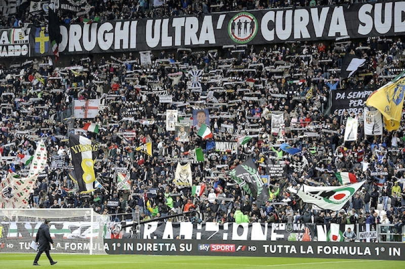 Juventus, arrestati 12 capi ultrà: il club li aveva denunciati
