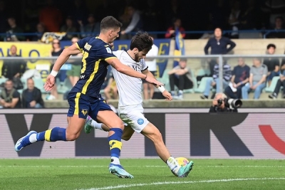 Napoli - Verona: vittoria sofferta.