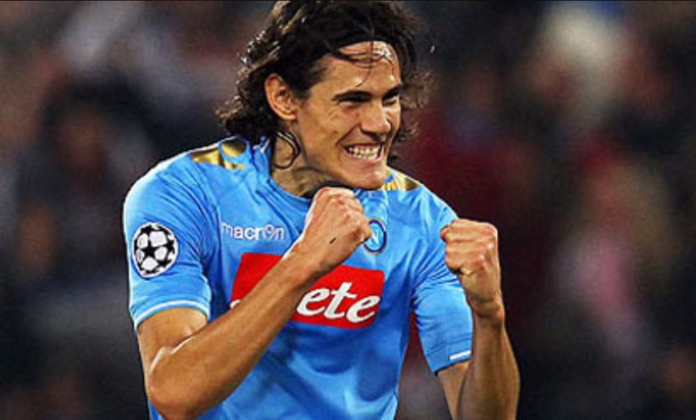 La suggestione di Cavani al Napoli continua senza sosta tra i tifosi azzurri. Su Twitter si è diffuso rapidamente l’hashtag #Cavaniday.