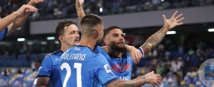 Buona la prima: Napoli-Venezia 2-0