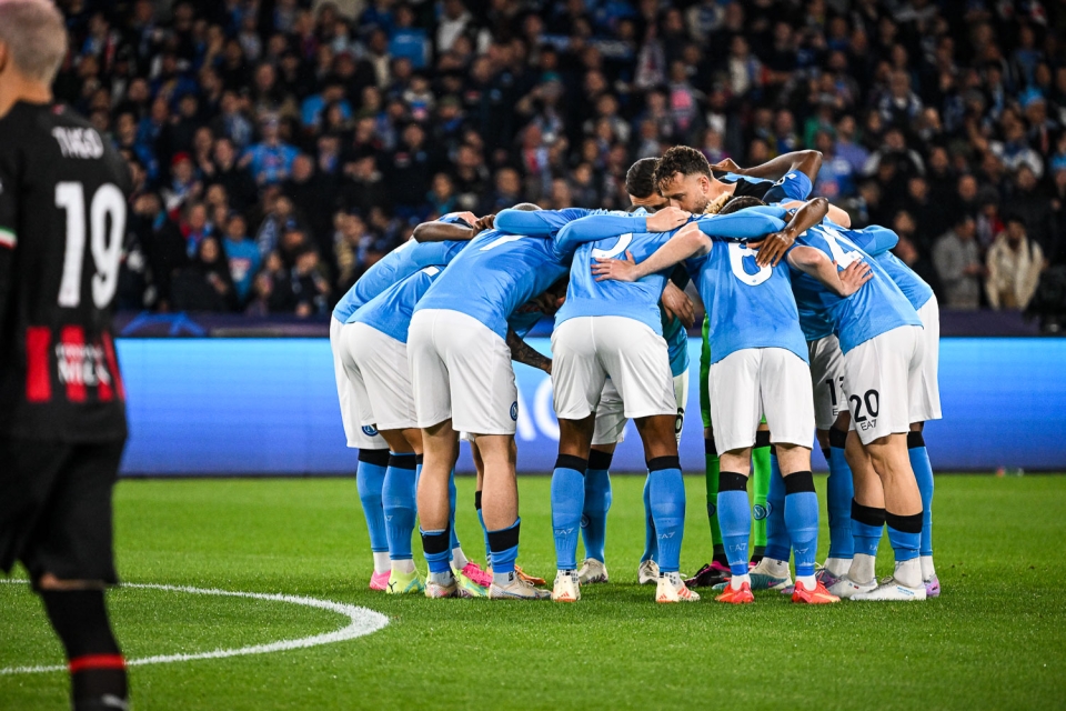 SSC Napoli: "Termina uno splendido cammino in Champions. Ora pensiamo alla stagione che volge verso l'ultimo viale che porta al trionfo"