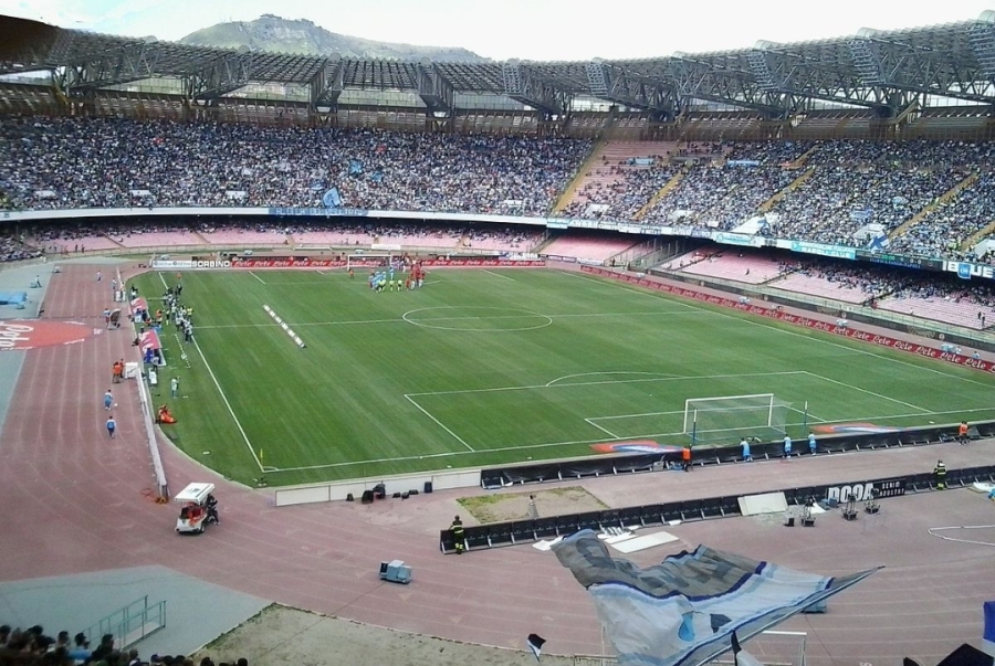 Stadio San Paolo, Napoli pronto a trattare. «Ma ridotto così non ha mercato»