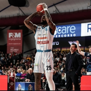 Umana Reyer Venezia 106-96 Guerri Napoli Basketball