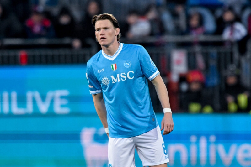 Quaterna Napoli, tre punti e porta inviolata. Ora è assalto al Milan e un occhio alla capolista.