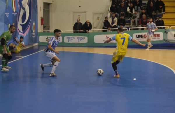 Mammarella para tutto, anche il rigore di Fortino: il Napoli Futsal impatta al PalaRigopiano