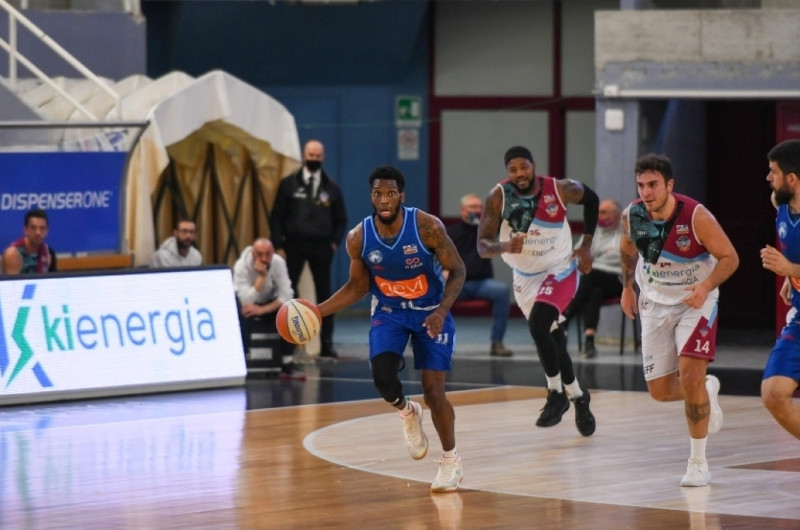 KiEnergia Rieti-Gevi Napoli Basket 74-82, Sacripanti : &quot;Giusto atteggiamento, ora la Coppa Italia&quot;